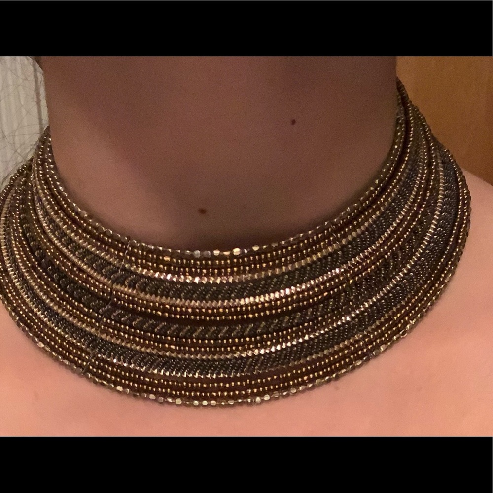 Women’s cuff necklace